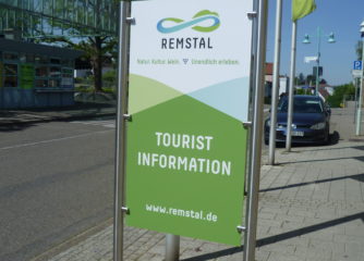 Tourist-Information von Remstal Tourismus e.V. im Bahnhof in Endersbach als barrierefrei zertifiziert